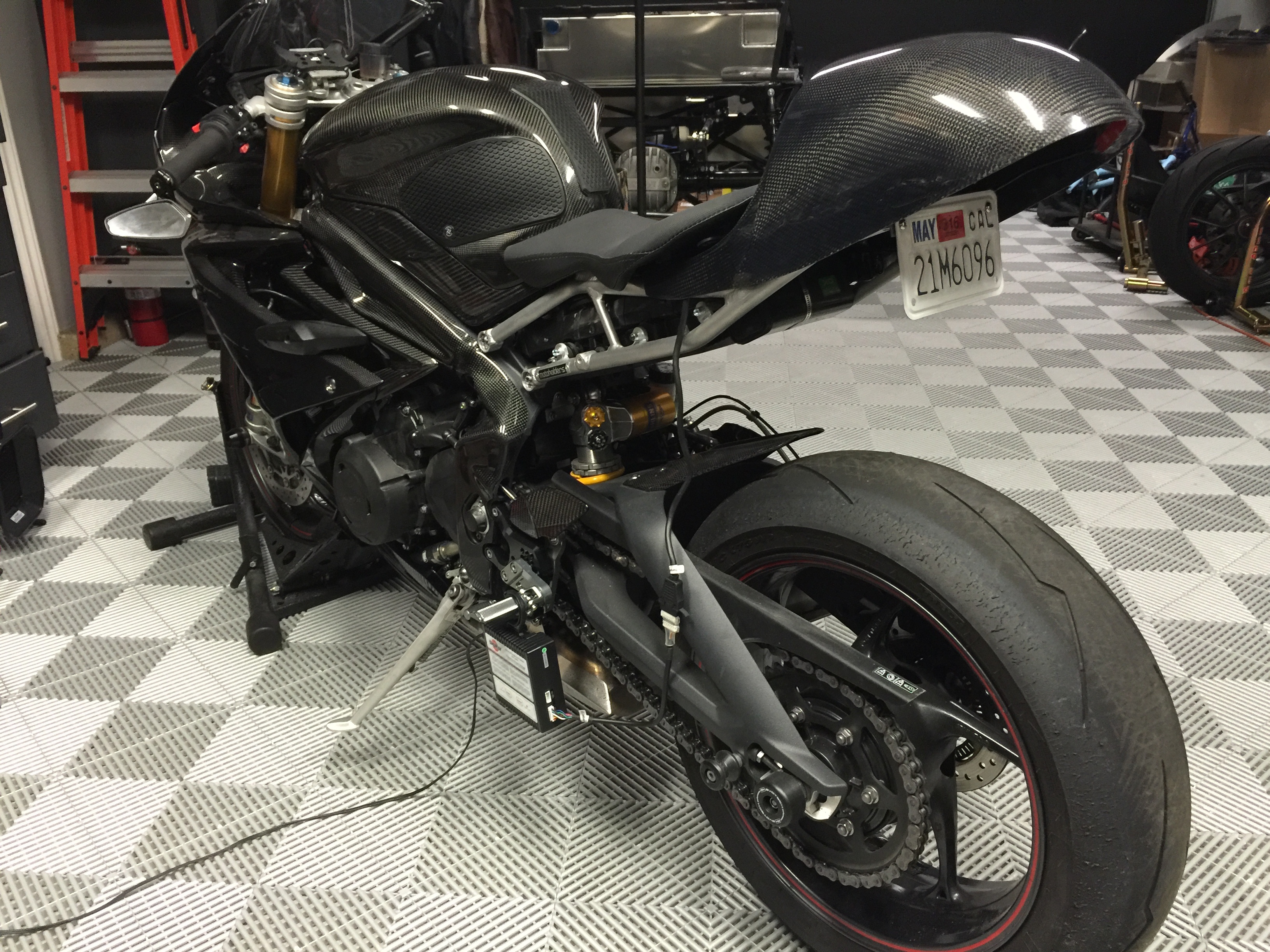 Triumph 675R Cafe Racer photo 75